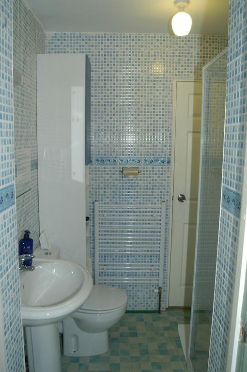 Furnival Lodge スラウ 部屋 写真