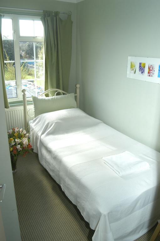 Furnival Lodge スラウ 部屋 写真